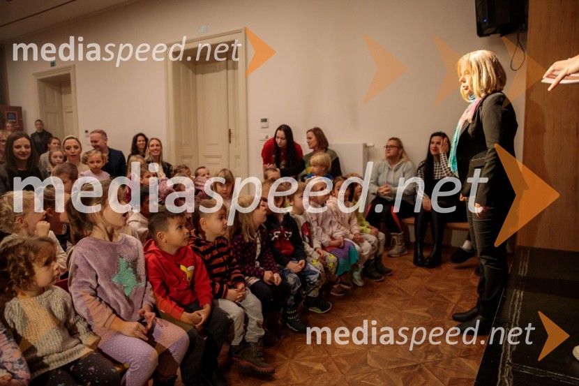 Nasmeškotek širi nasmehe