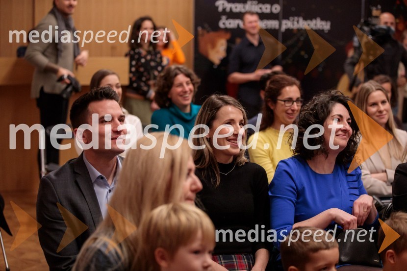 Nasmeškotek širi nasmehe