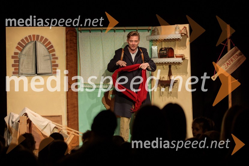 Nasmeškotek širi nasmehe