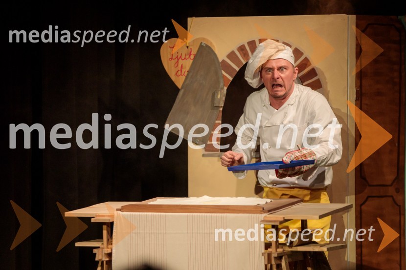 Nasmeškotek širi nasmehe