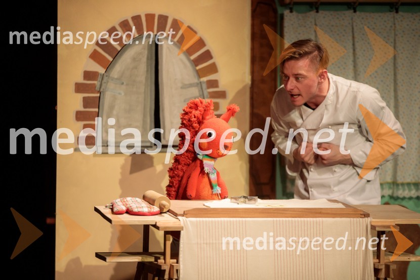 Nasmeškotek širi nasmehe