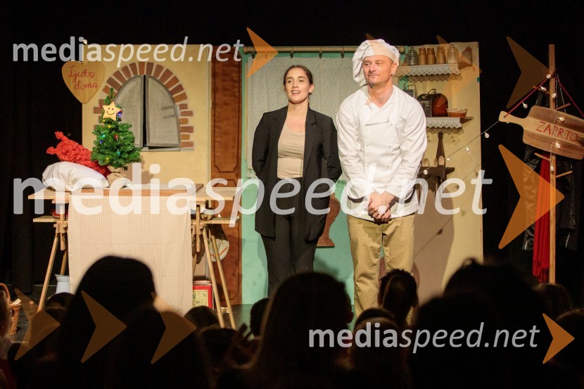 Nasmeškotek širi nasmehe