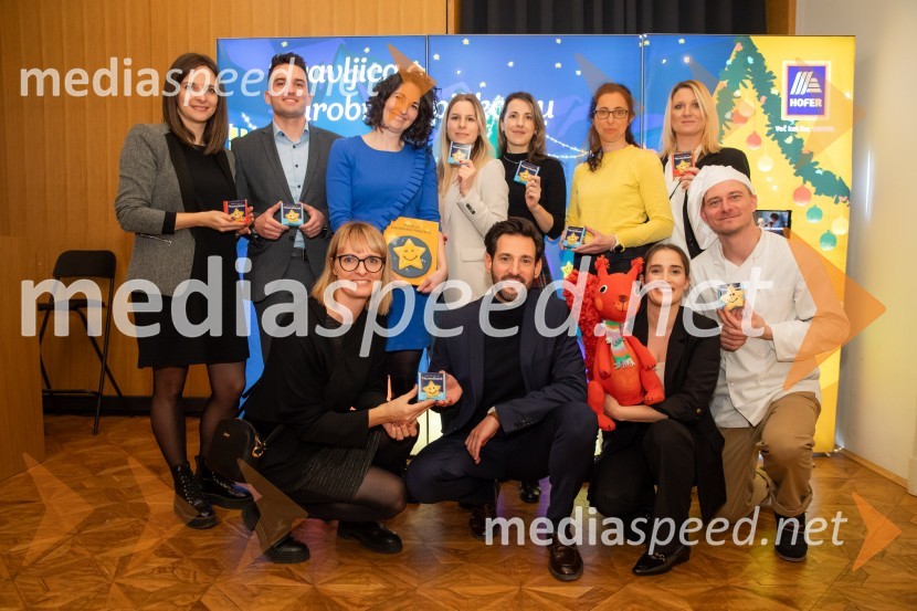 Nasmeškotek širi nasmehe