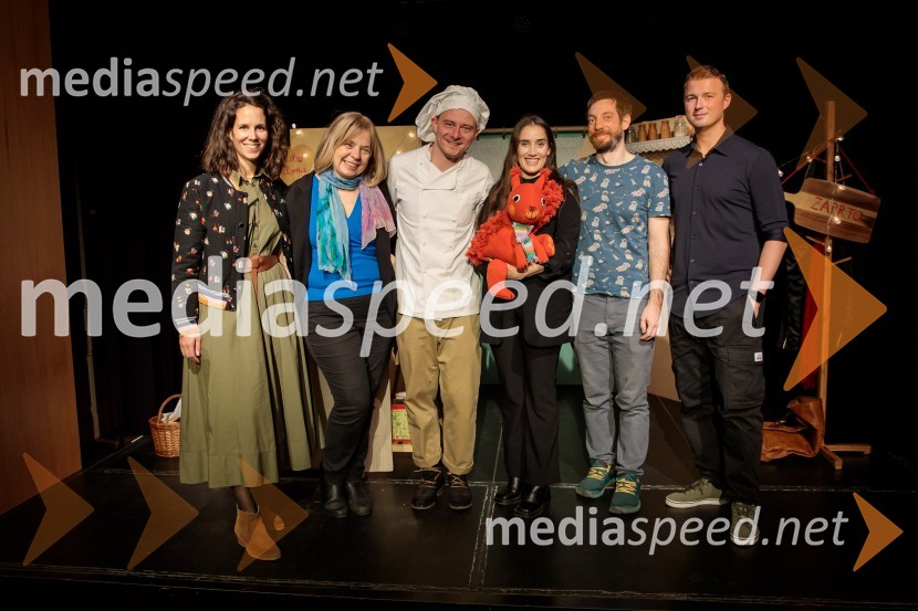 Nasmeškotek širi nasmehe