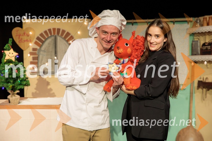 Nasmeškotek širi nasmehe