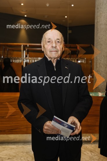  Sergij Pelhan, nekdanji direktor SNG Nova GoricaPogovori po seksu, premiera komične drame v SNG Nova Gorica