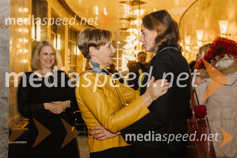  Metka Sulič, vodja odnosov z javnostjo, SNG Nova Gorica;  ... ;  ... Pogovori po seksu, premiera komične drame v SNG Nova Gorica