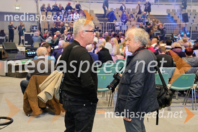  ... ;  Rade  Bakračevič, predsednik Nadzornega odbora Zveze Srbov Slovenije, fotografTradicionalni Silvestrski pozdrav v Mariboru