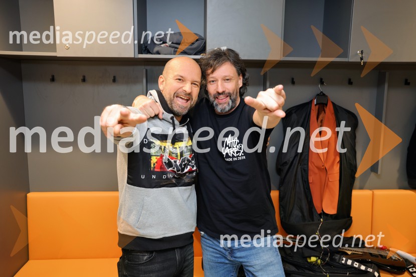  Zvone Tomac, glasbenik, skupina Kingston;  Klemen Ogrizek, glasbenik, skupina KingstonTradicionalni Silvestrski pozdrav v Mariboru