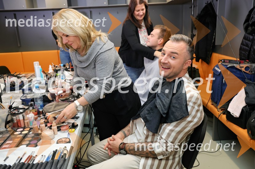  ... ;  Dejan Krajnc, Dejan DogajaTradicionalni Silvestrski pozdrav v Mariboru