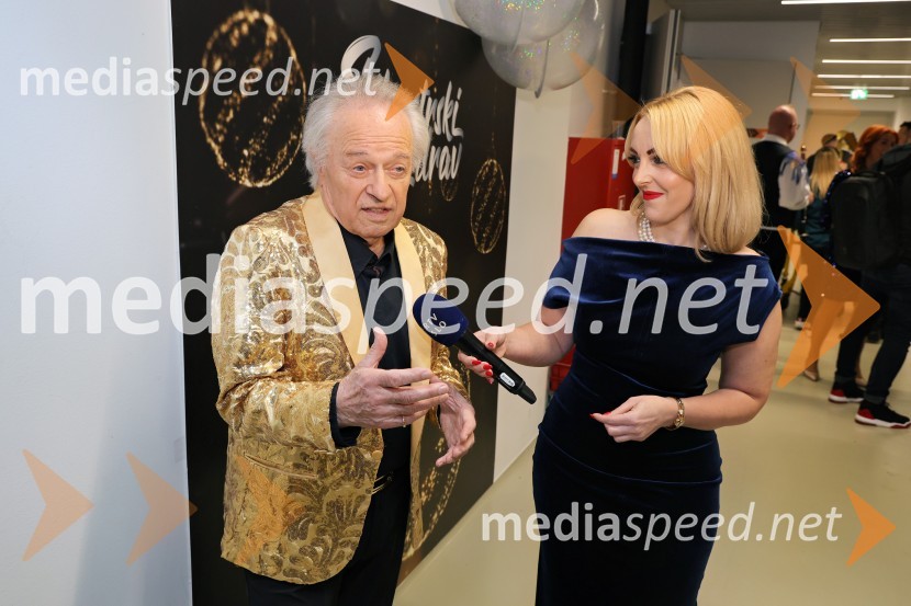  Alfi Nipič, pevec;  Tjaša  Platovšek, voditeljica in urednica, RTV SLOTradicionalni Silvestrski pozdrav v Mariboru