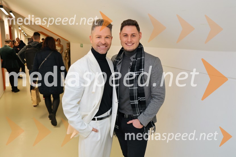  Sebastian Podgornik, pevec in plesalec;  Arnej Ivkovič, plesalecTradicionalni Silvestrski pozdrav v Mariboru