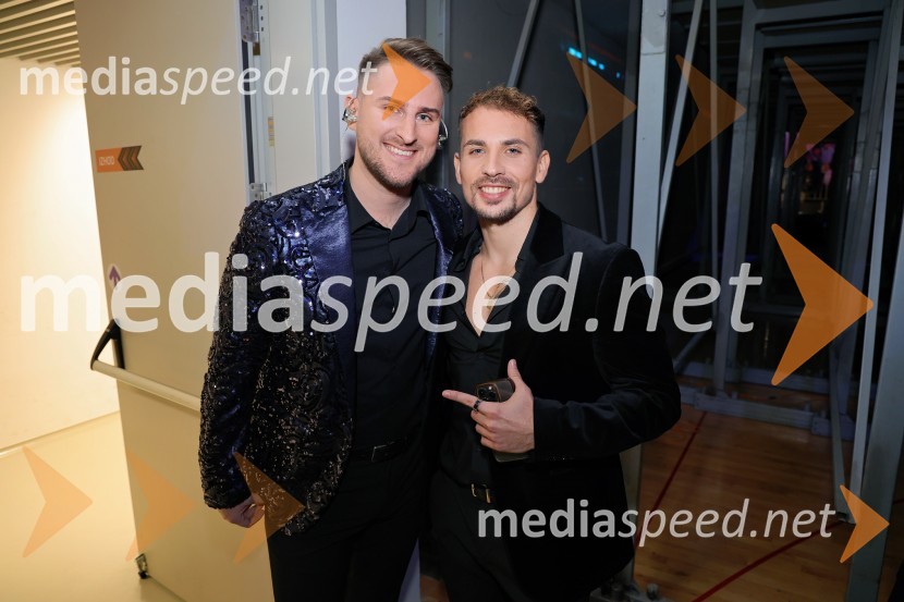  Gregor Ravnik, pevec;  Žan Serčič, glasbenikTradicionalni Silvestrski pozdrav v Mariboru