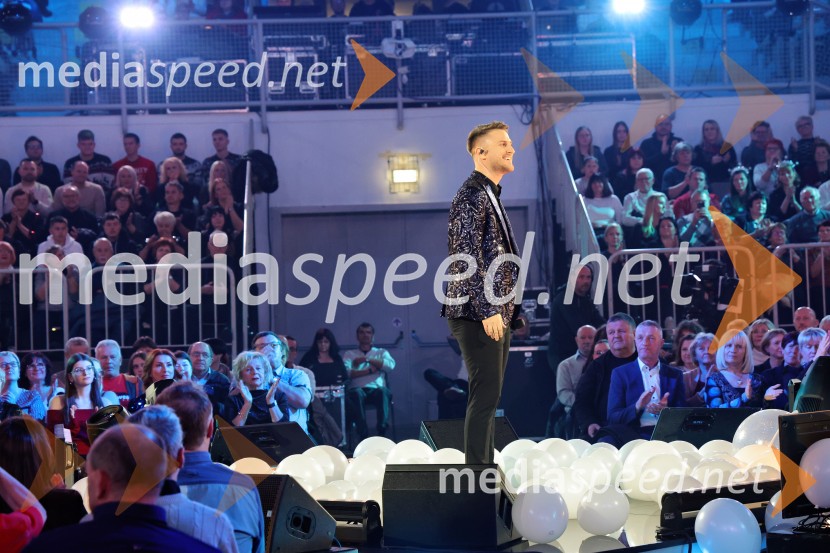  Gregor Ravnik, pevecTradicionalni Silvestrski pozdrav v Mariboru