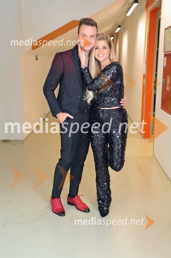  Luka Basi, pevec;  Nastja  Gabor, pevkaTradicionalni Silvestrski pozdrav v Mariboru