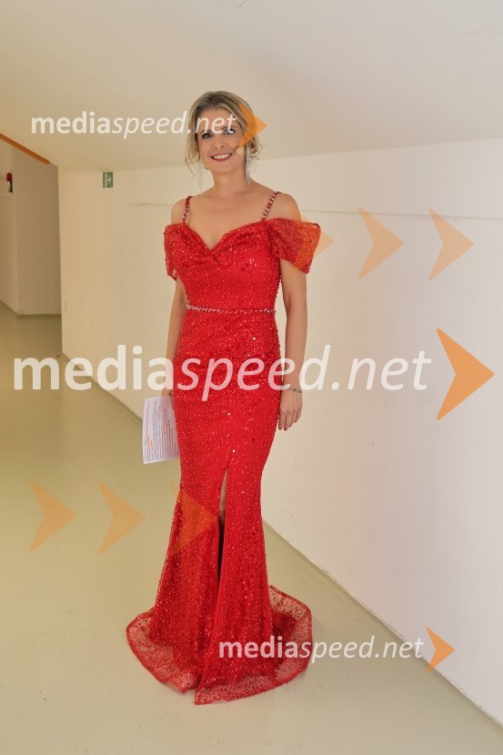  Bernarda Žarn, voditeljicaTradicionalni Silvestrski pozdrav v Mariboru