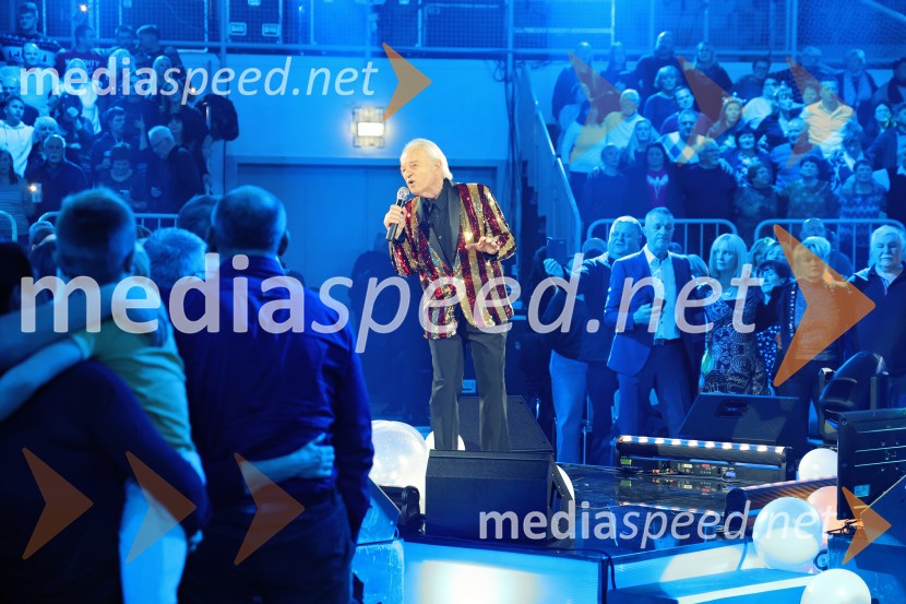  Alfi Nipič, pevecTradicionalni Silvestrski pozdrav v Mariboru