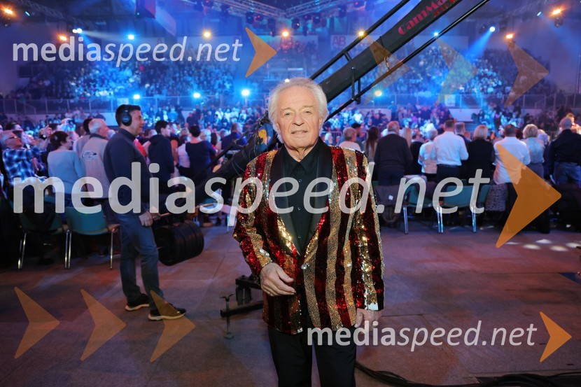  Alfi Nipič, pevecTradicionalni Silvestrski pozdrav v Mariboru