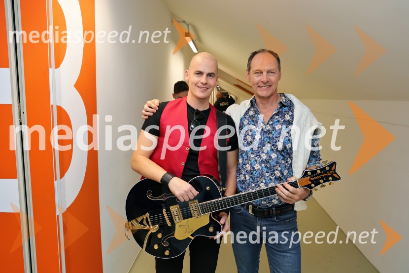  ... ;  Jože Potrebuješ, skupina ČukiTradicionalni Silvestrski pozdrav v Mariboru