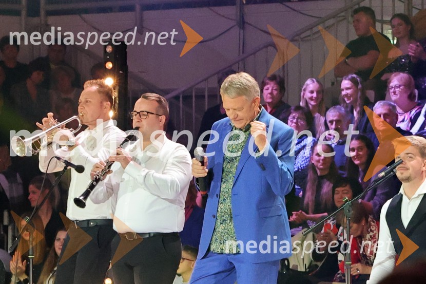  Rudi Šantl, pevecTradicionalni Silvestrski pozdrav v Mariboru