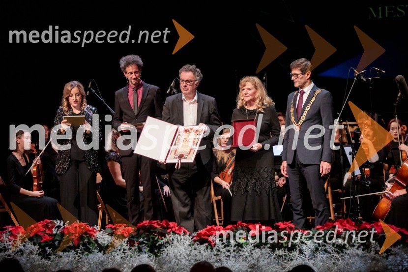 Župan Kranja ob občinskem prazniku podelil priznanja