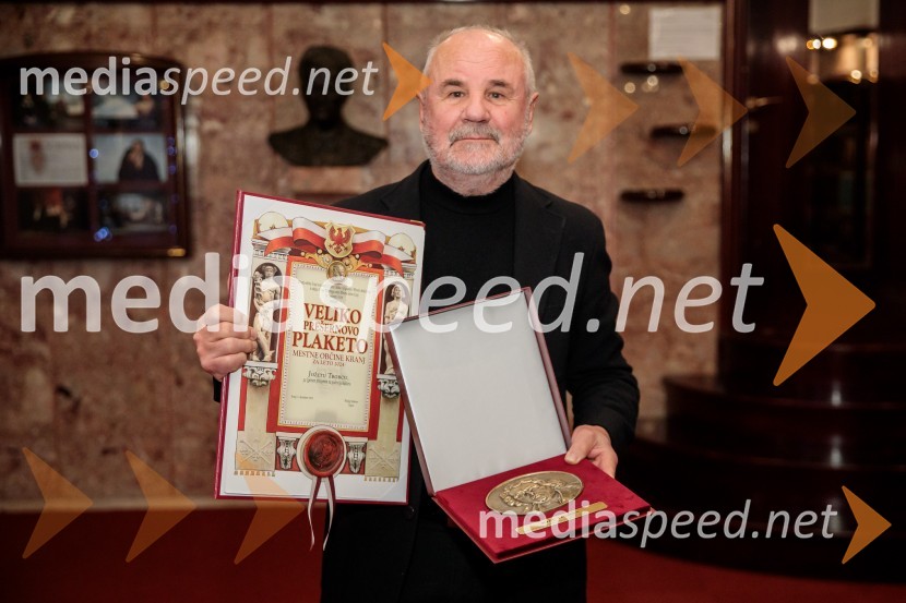 Župan Kranja ob občinskem prazniku podelil priznanja
