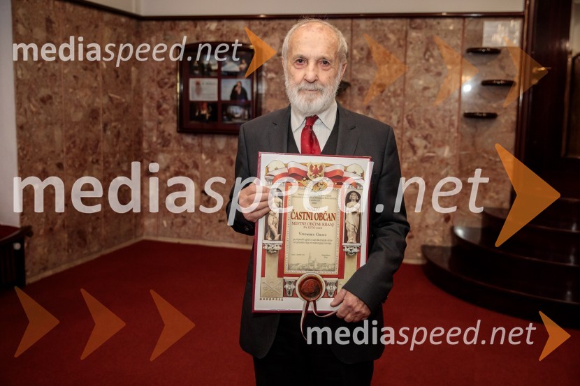 Župan Kranja ob občinskem prazniku podelil priznanja