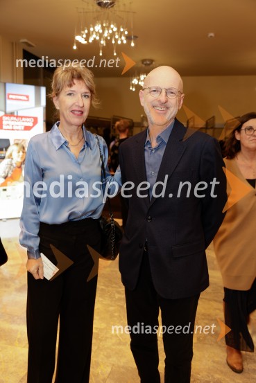  Vesna Jurca Tadel, ravnateljice SNG Drama Ljubljana;  Boštjan TadelTa veseli dan ali Matiček se ženi, premiera v MGL