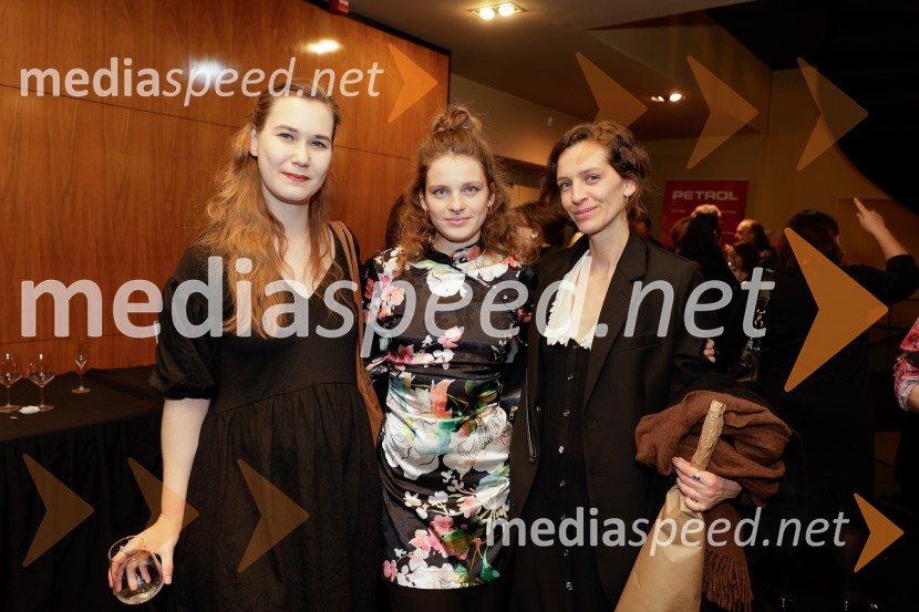  ... ;  Pia Skvarča, igralka;  ... Ta veseli dan ali Matiček se ženi, premiera v MGL