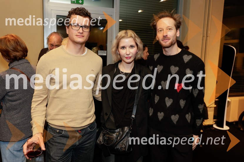  Žan Brelih Hatunić, igralec;  Eva Mahkovic, dramaturginja in avtorica;  ... Ta veseli dan ali Matiček se ženi, premiera v MGL