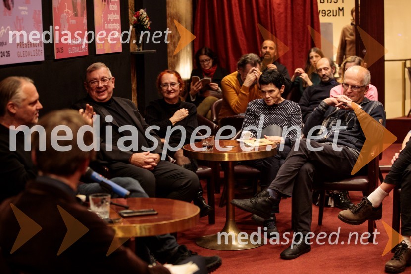  Robert Waltl, direktor, Mini teater;  Marinka Poštrak, dramaturginja, Prešernovo gledališče Kranj;  ... ;  ... Razodetje, premiera, Prešernovo gledališče Kranj