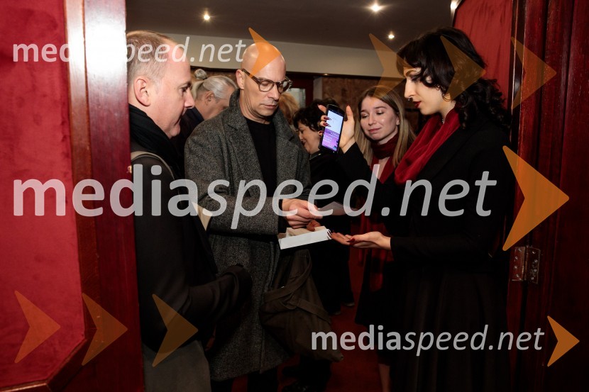  Branislav Cerović, producentRazodetje, premiera, Prešernovo gledališče Kranj