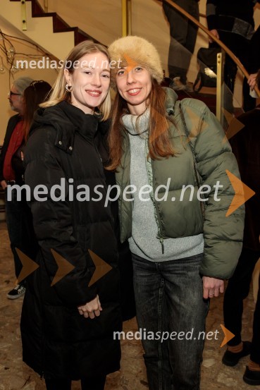  Julija Klavžar, igralka;  Nina  Kuclar Stiković, dramaturginjaRazodetje, premiera, Prešernovo gledališče Kranj