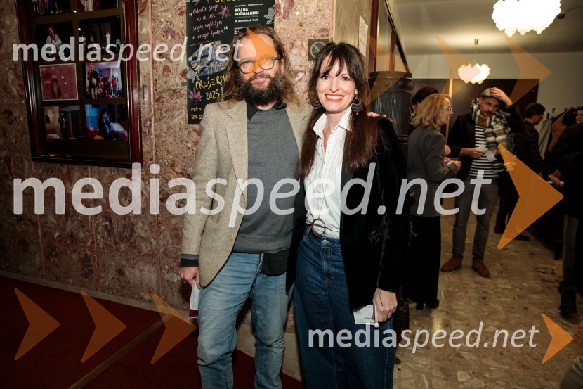  Sebastijan  Horvat, režiser;  Ana Horvat Dolinar, igralkaRazodetje, premiera, Prešernovo gledališče Kranj