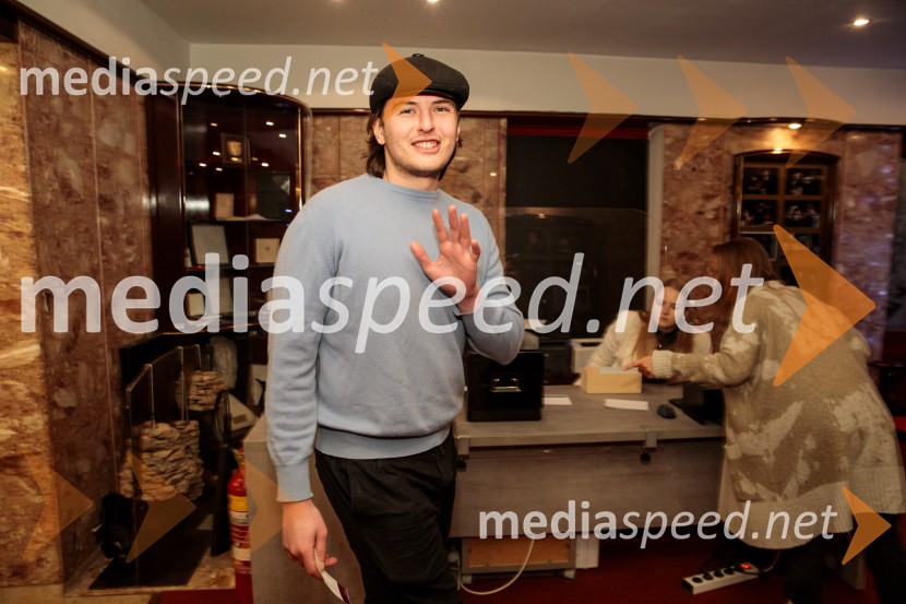 Razodetje, premiera, Prešernovo gledališče Kranj