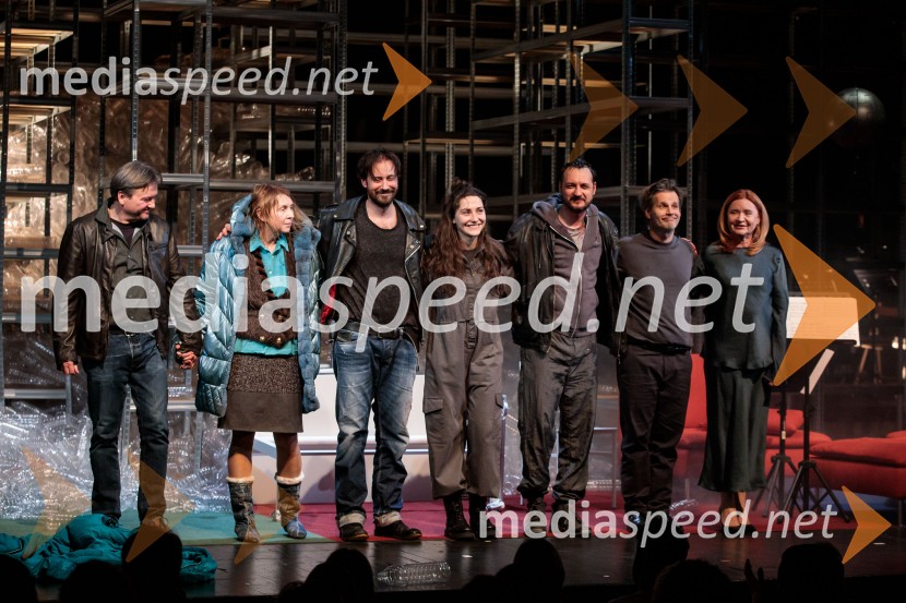  Branko Šturbej, igralec;  Darja Reichman, igralka;  Miha Rodman, igralec;  Živa Selan, igralka;  Blaž Setnikar, igralec;  Aljoša Ternovšek, igralec;  Vesna  Jevnikar, igralkaRazodetje, premiera, Prešernovo gledališče Kranj