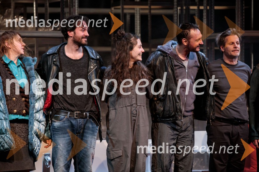  Darja Reichman, igralka;  Miha Rodman, igralec;  Živa Selan, igralka;  Blaž Setnikar, igralec;  Aljoša Ternovšek, igralecRazodetje, premiera, Prešernovo gledališče Kranj