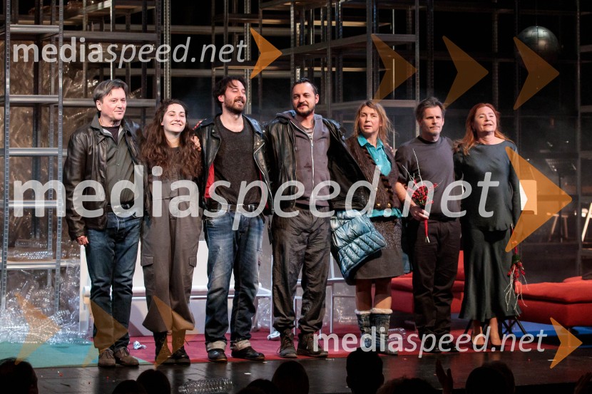  Branko Šturbej, igralec;  Živa Selan, igralka;  Miha Rodman, igralec;  Blaž Setnikar, igralec;  Darja Reichman, igralka;  Aljoša Ternovšek, igralec;  Vesna  Jevnikar, igralkaRazodetje, premiera, Prešernovo gledališče Kranj