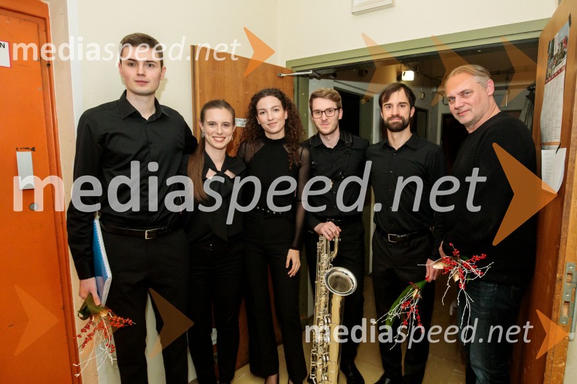  ... ;  ... ;  ... ;  ... ;  ... ;  Mattias Andersson, igralec, režiser in dramatikRazodetje, premiera, Prešernovo gledališče Kranj