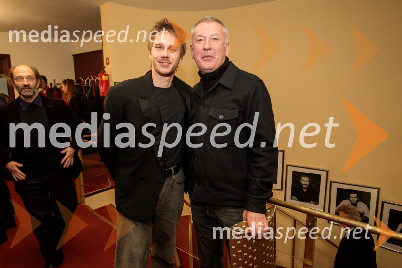  Timon Šturbej, igralec;  Ivica Buljan, režiserRazodetje, premiera, Prešernovo gledališče Kranj