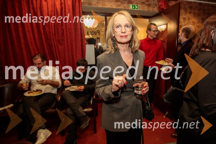  Bernarda Oman, igralkaRazodetje, premiera, Prešernovo gledališče Kranj