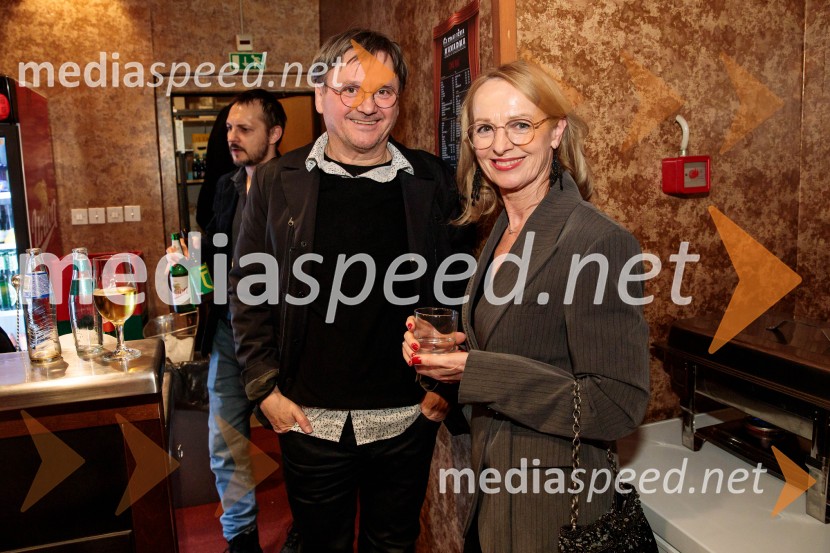  Branko Šturbej, igralec;  Bernarda Oman, igralkaRazodetje, premiera, Prešernovo gledališče Kranj