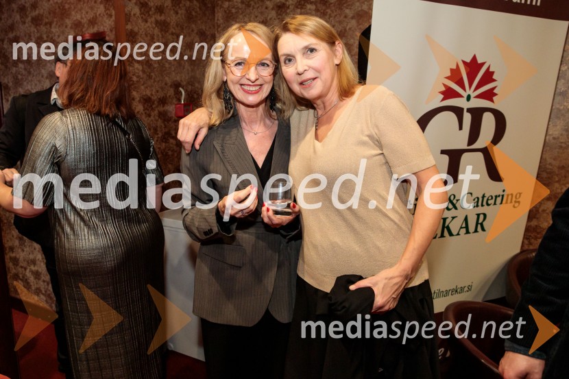  Bernarda Oman, igralka;  Darja Reichman, igralkaRazodetje, premiera, Prešernovo gledališče Kranj