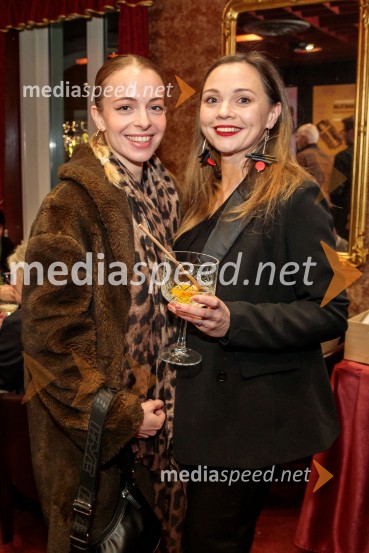  Lara Fortuna, igralka;  Judita Polak, igralkaRazodetje, premiera, Prešernovo gledališče Kranj