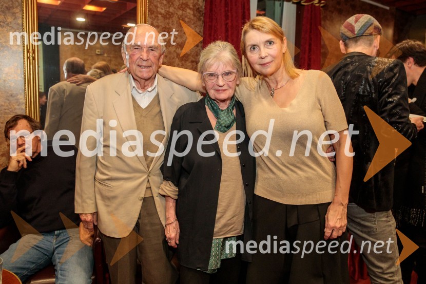  Marjan Reichman;  Jelka Reichman, slikarka in ilustratorka;  Darja Reichman, igralkaRazodetje, premiera, Prešernovo gledališče Kranj