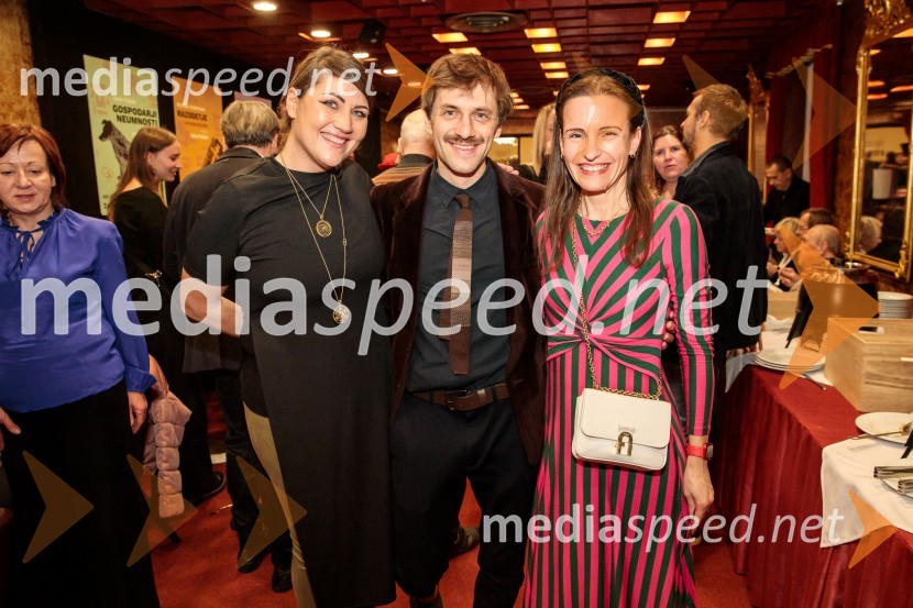  ... ;  Rok Bozovičar, direktor, Prešernovo gledališče Kranj ;  ... Razodetje, premiera, Prešernovo gledališče Kranj