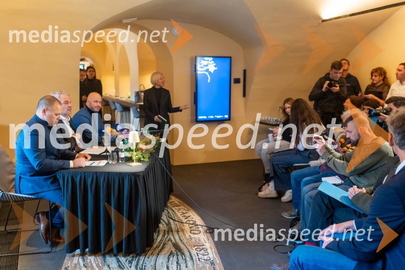 Novinarska konferenca s predstavitvijo prenovljene Hiše Najstarejše trte