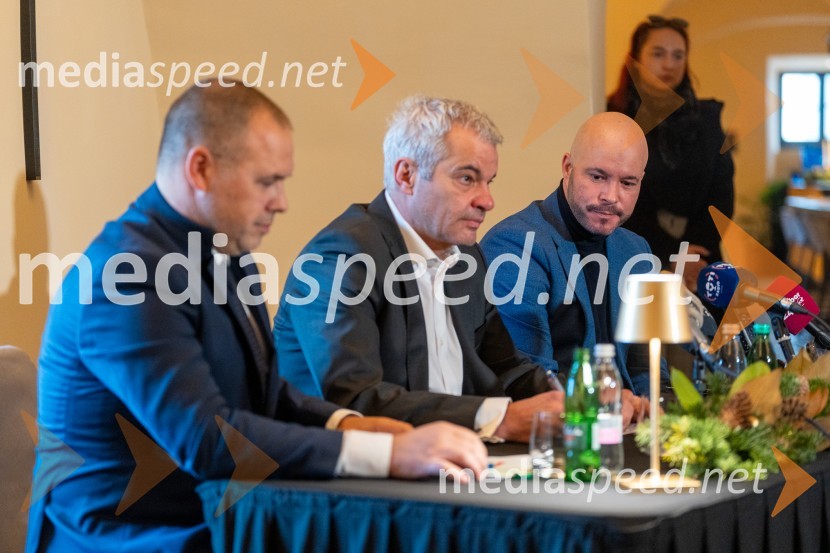  Jure Struc, direktor, Zavod za turizem Maribor;  Aleksander Saša Arsenovič, župan, Mestna občina Maribor;  Matevž Frangež, državni sekretarNovinarska konferenca s predstavitvijo prenovljene Hiše Najstarejše trte