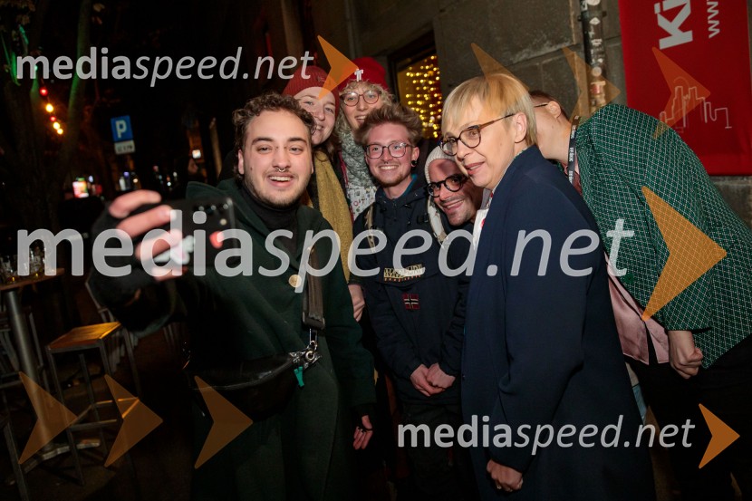  ... ;  ... ;  ... ;  ... ;  ... ; dr. Nataša Pirc Musar, predsednica Republike Slovenije40. Festival LGBT filma, otvoritev