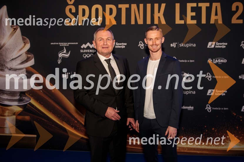  Matjaž Kek, selektor slovenske nogometne reprezentance;  Žan  Karničnik, nogometašŠportnik leta 2024, slavila Janja Garnbret in Tadej Pogačar